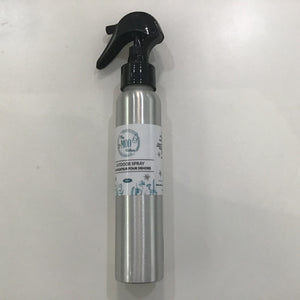 Small Outdoor Spray