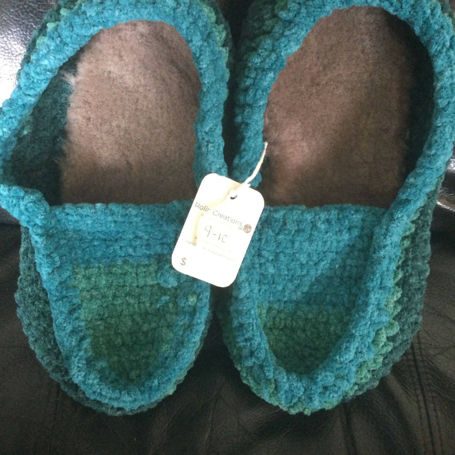 Mens Slippers size 9-10